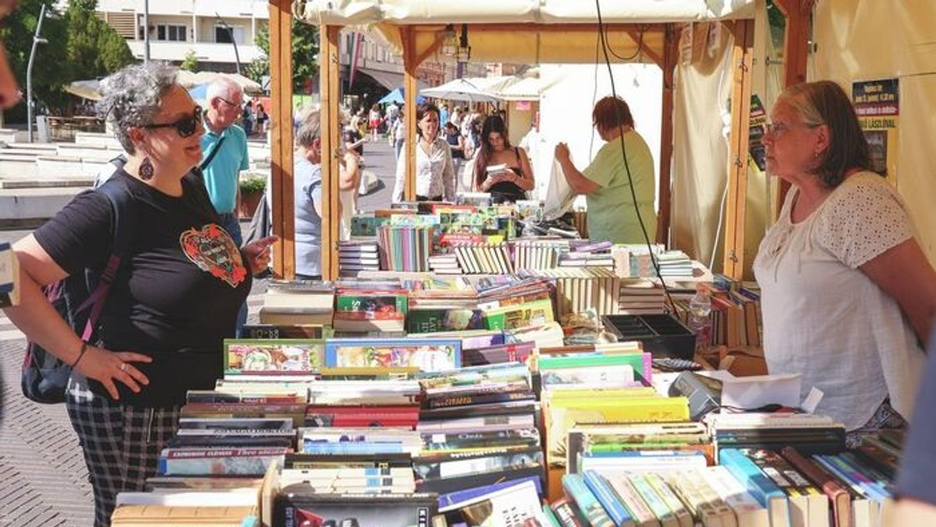Filléres könyvroham Szegeden: több mint 15.000 kötet várja, hogy új gazdára találjon