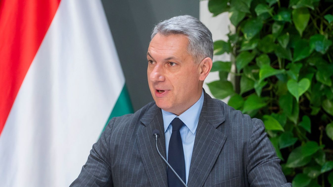 Sok fontos kérdést megválaszolt Lázár János + videó