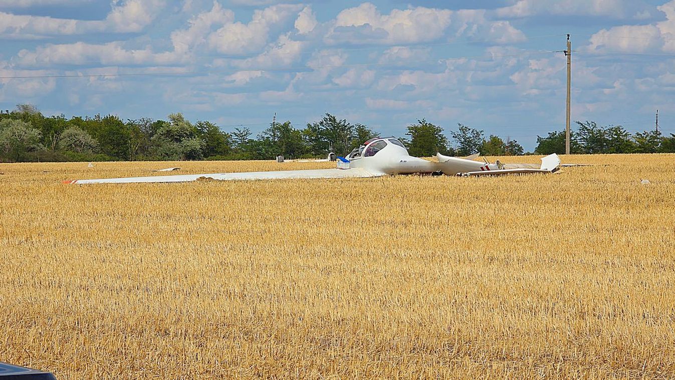 Repülőbaleset történt Szeged közelében - mentőhelikopter is érkezett