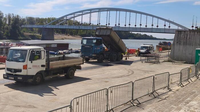 Hamarosan megnyitják a rakpartot, jövőre milliárdos fejlesztést ígérnek