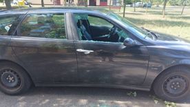 Fényes nappal törtek fel autót Szegeden: Egyre bátrabbak a tolvajok?