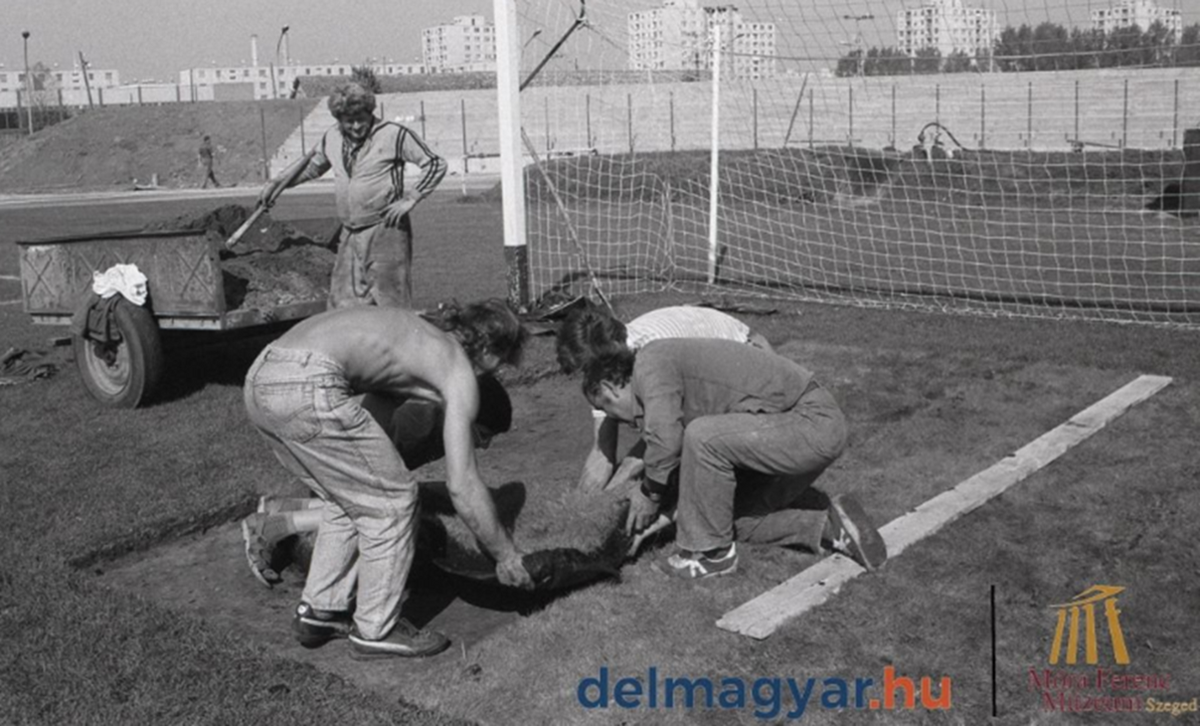 Alapos felújításon esett át a szegedi stadion, rá is fért akkor-sajnos ez volt az utolsó nagy renoválás a legendás sportlétesítményben 