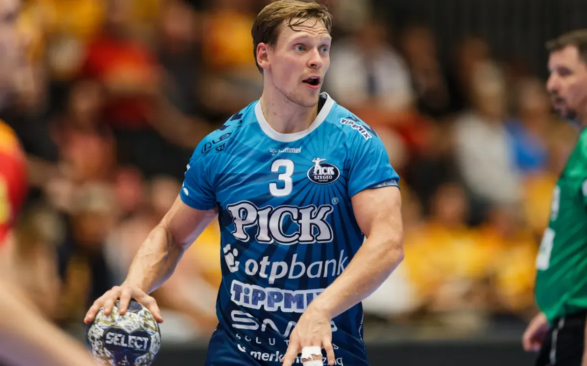 Már könnyebb helyzetben volt Smárason, hogy Kukics is visszatért sérüléséből. 