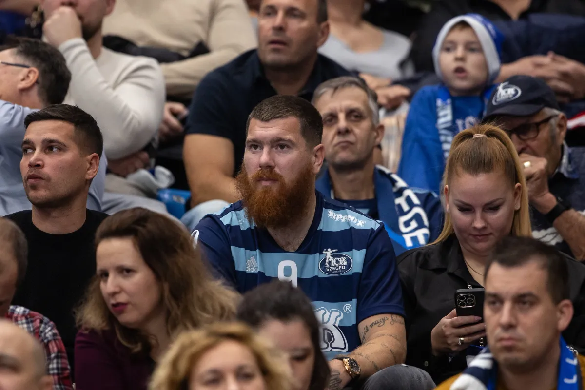 Ádám Martin többször is a lelátón szurkolt a Pick Szgeednek, a PSG ellen is ott lesz a lelátón 