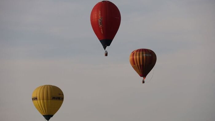 Mindenkit elbűvöltek a hőlégballonok Szeged közvetlen közelségében +fotók