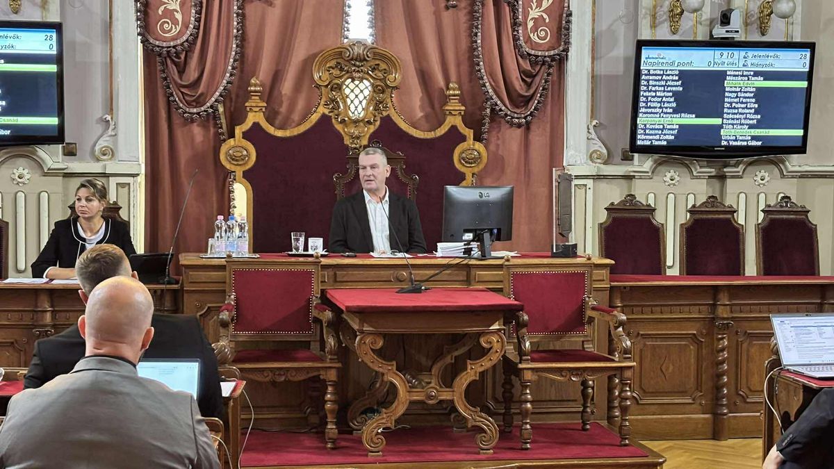 Már a közgyűlés napirendi pontjai előtt vita alakult ki. Botka László nem hazudtolta meg önmagát.