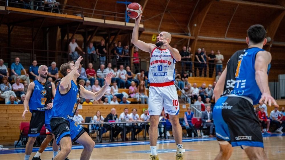 Ebben a sikerben az SZTE-Szedeák szíve-lelke benne volt. Simándi Árpád a csapategységet emelte ki. (Fotó: hunbasket)