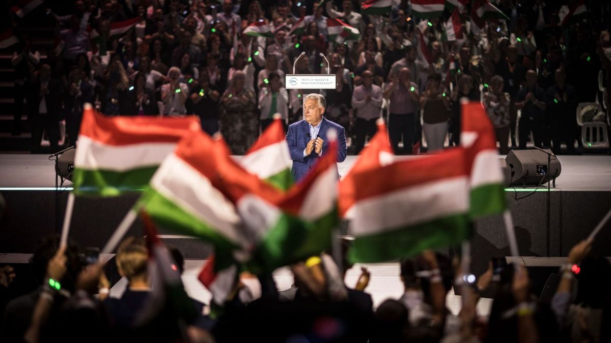 Orbán Viktor az első országos DPK találkozón mondott beszédet Fotó: MTI