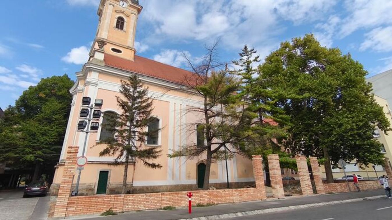 Visszanyeri egykori pompáját Szeged egyik legrégebbi építménye +fotók +videó