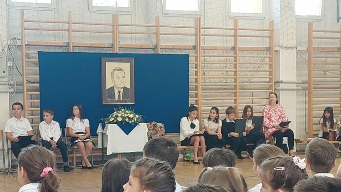 Így tisztelegnek Szegeden Bonifert Domonkos emléke előtt a diákok és a tanárok