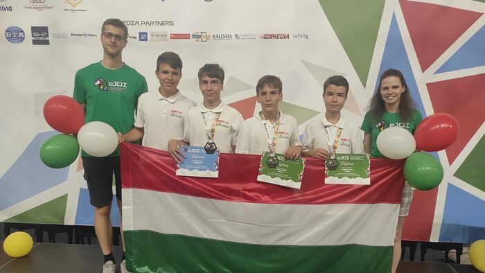 Szegedi diák is bizonyított az európai informatikai olimpián