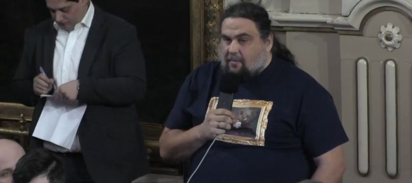 Az MKKP javaslata túlmutat a politikán, Tóth-Benedek Csanád indítványát szeptemberben tárgyalhatja a közgyűlés