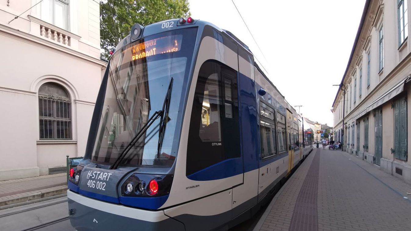 Motorkerékpárossal ütközött a Tram-Train Szegeden
