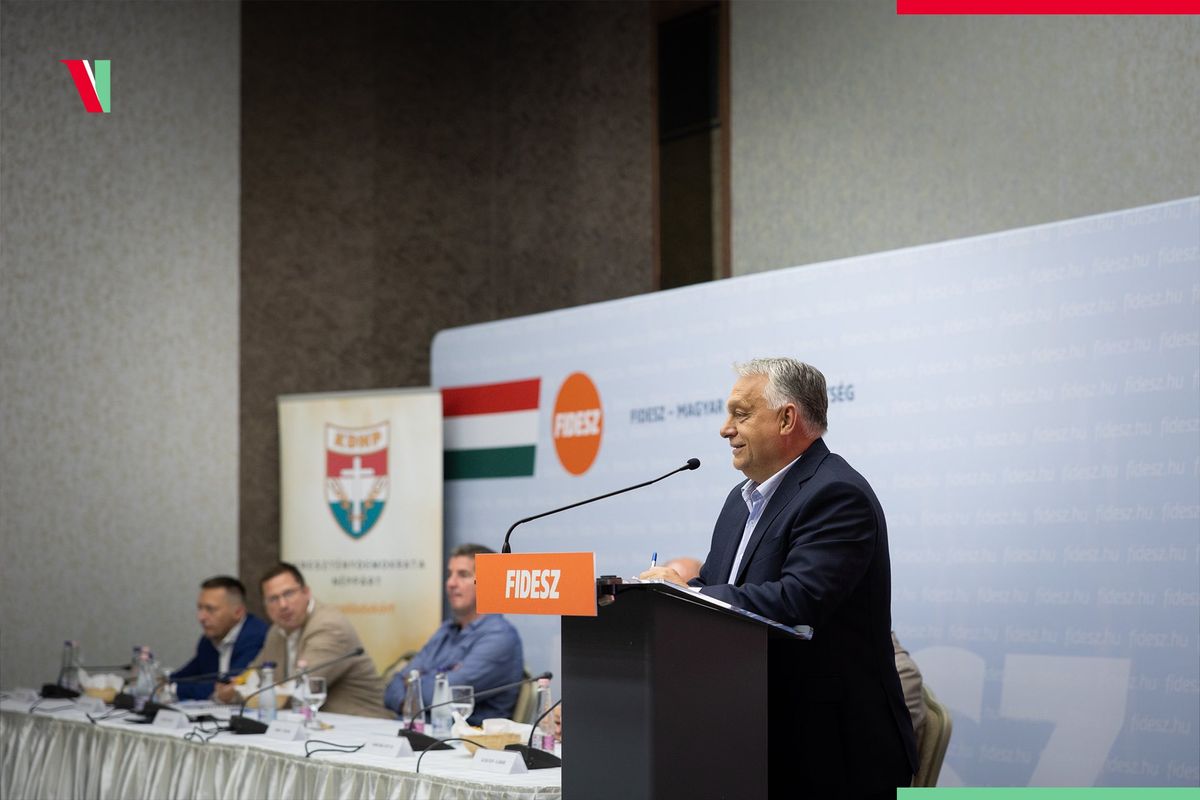 Orbán Viktor beszéde a kihelyezett frakcióülésen