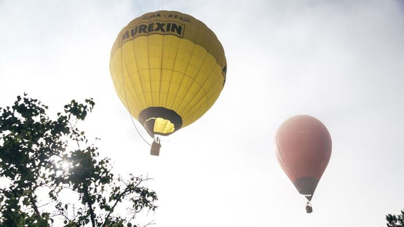 Látványos start Szatymazon: kezdetét vette a Hőlégballon Kupa +fotók +videó