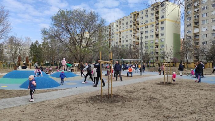 Az egyik szegedi játszótér tisztaságáért zajlik a küzdelem