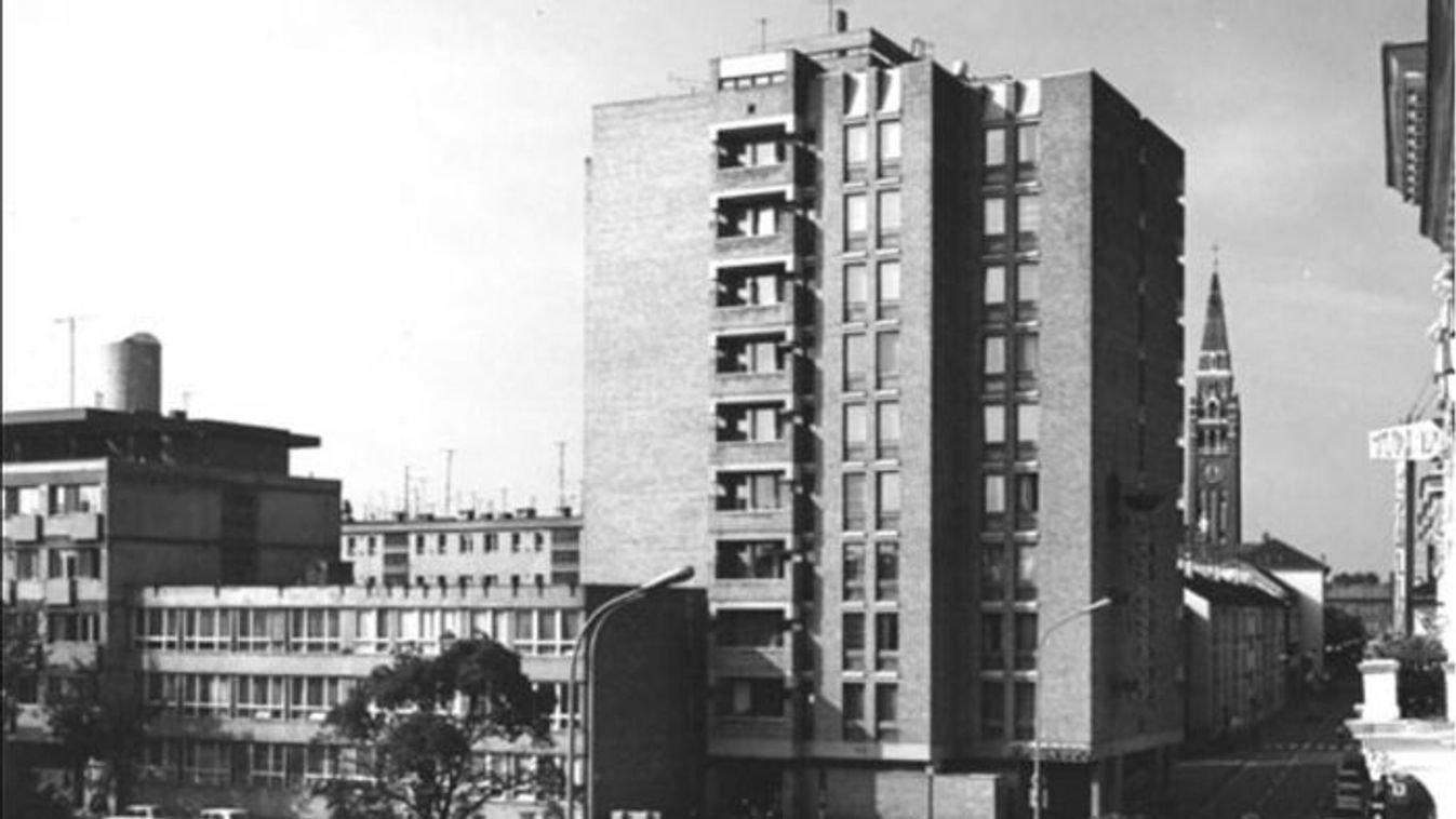 Égő Arany-ház: A belváros neonfénye mögött rejlő múlt