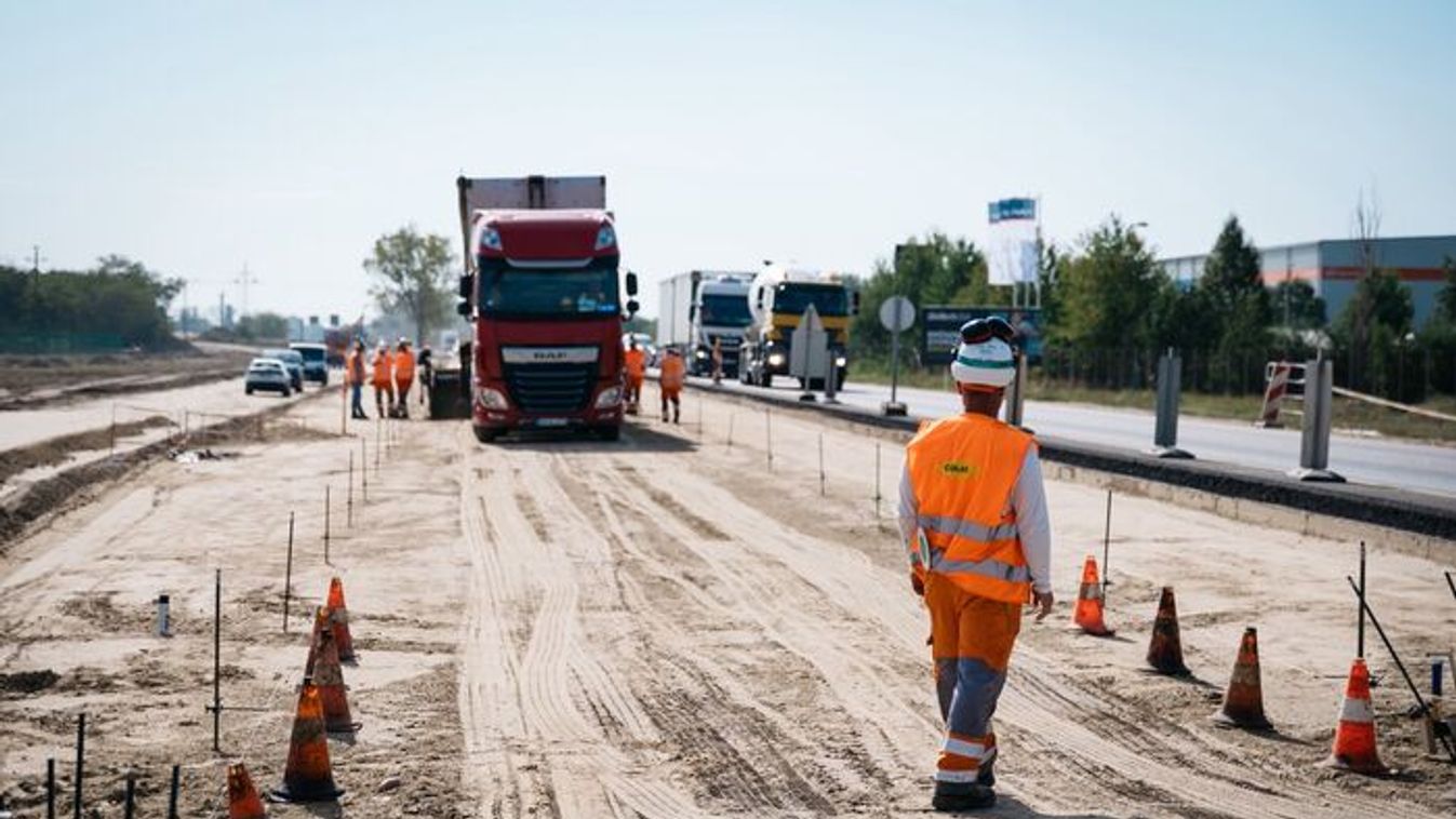 Új lendületet ad az 5-ös főút bővítése a szegedi ipari parknak