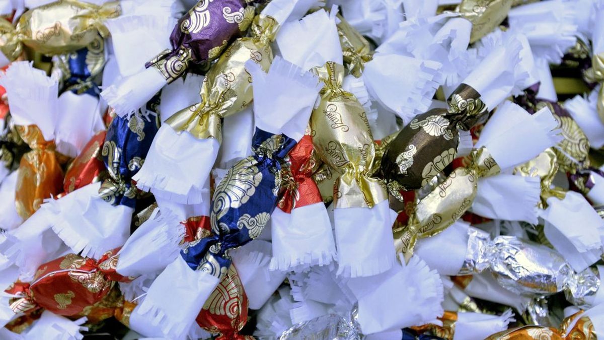 Messze még a szenteset, de Szegeden már kapható szaloncukor október végén. (Fotó: Magyar Nemzet)
