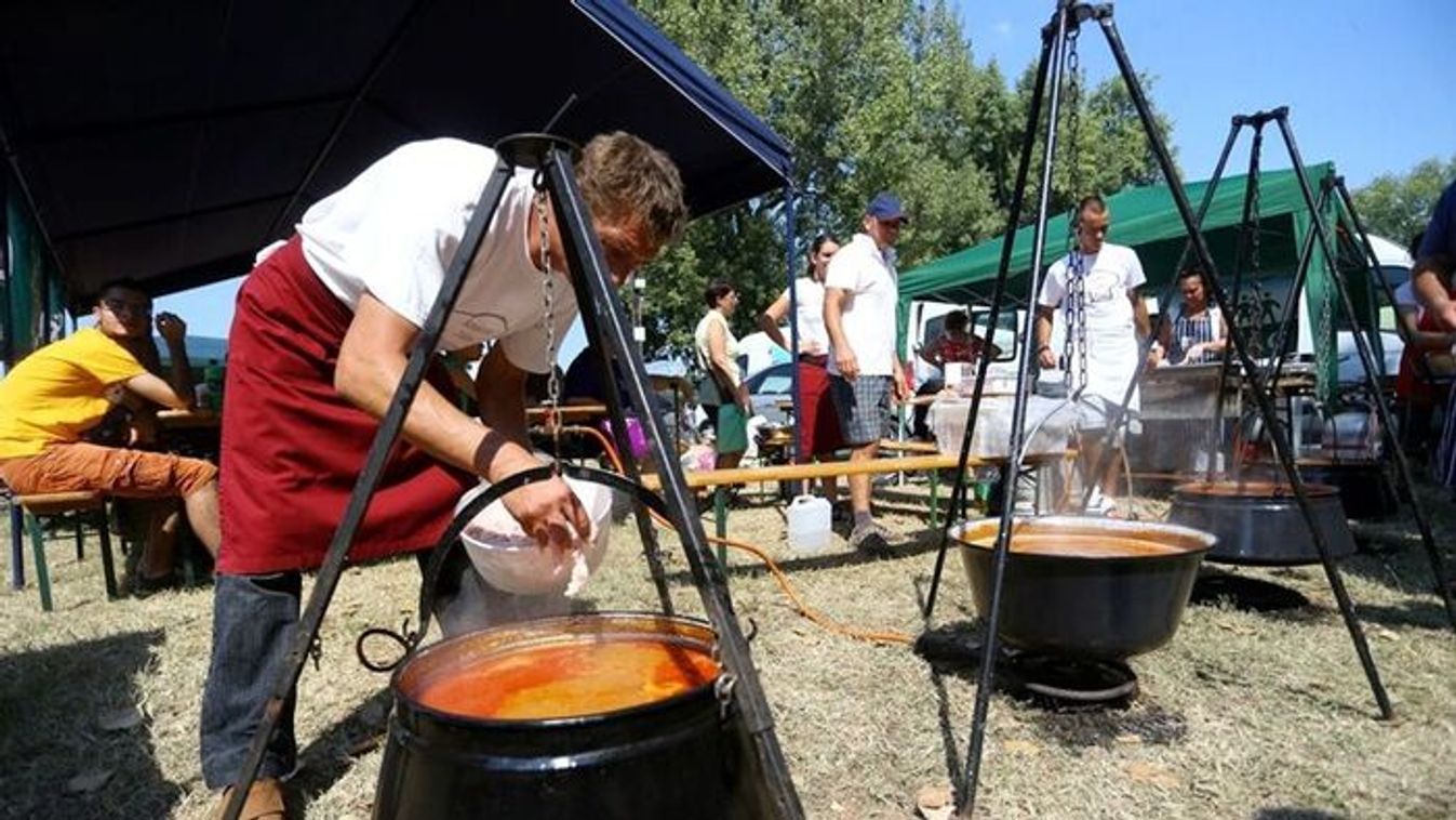 Ezzel az akcióval tartják életben Szegeden a jótékonysági főzés hagyományát