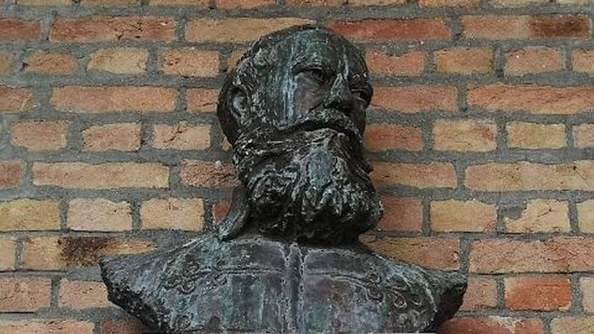 Dóm téri Pantheon: Pesthy Frigyes, a helynévgyűjtő