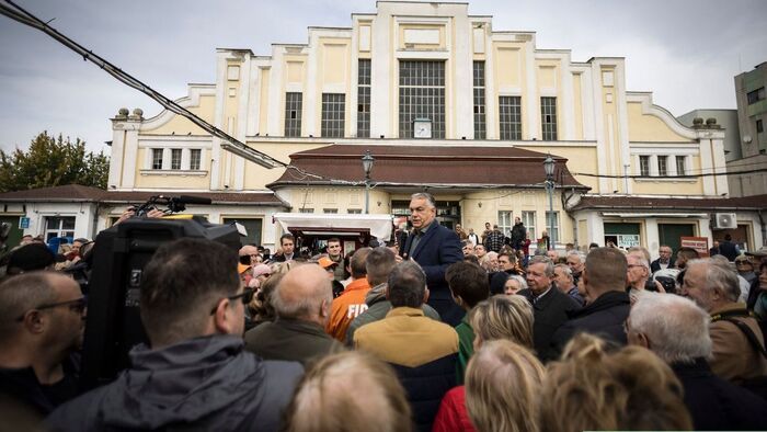 Mutatjuk hogy áll a választási mezőny októberben
