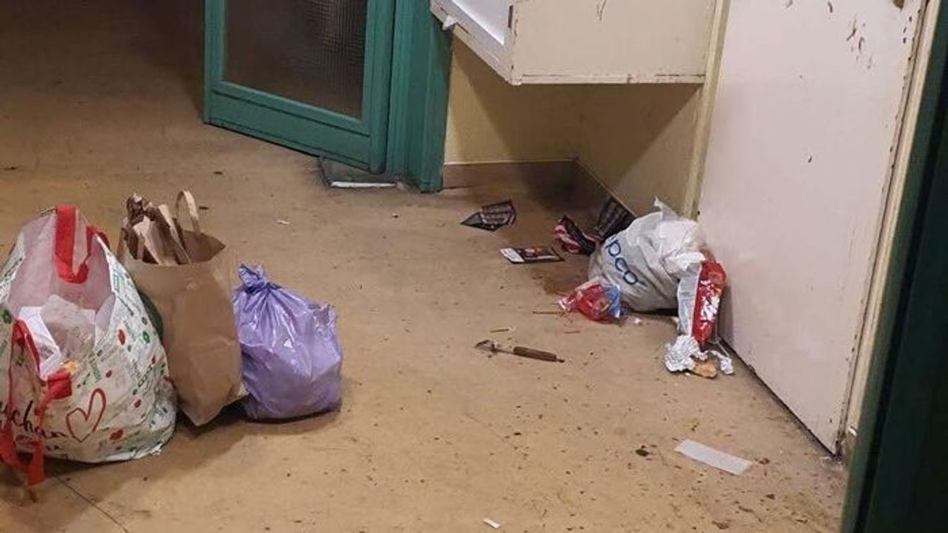 Vérlázító, ami évek óta megy ebben a szegedi utcában +fotók