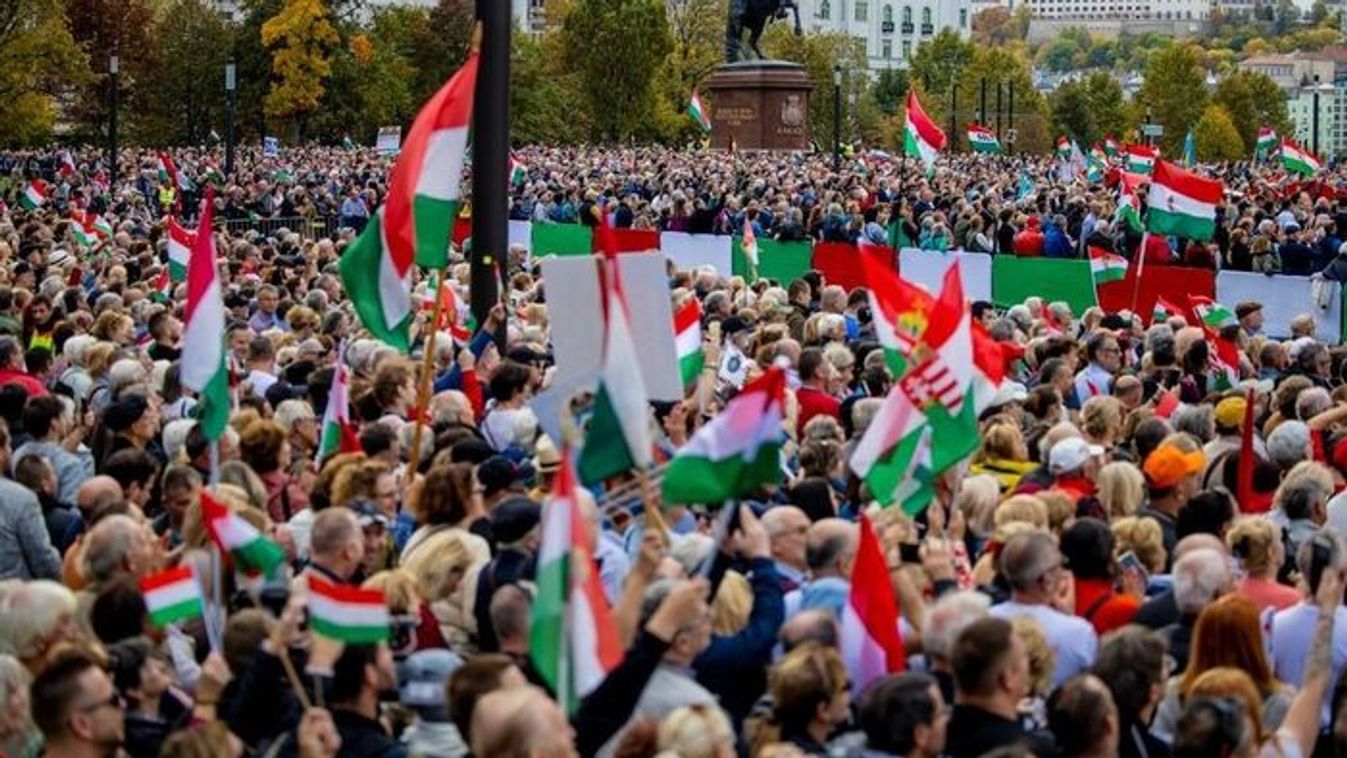A Békemenet sikeresebb volt, mint az ellenzéki demonstráció