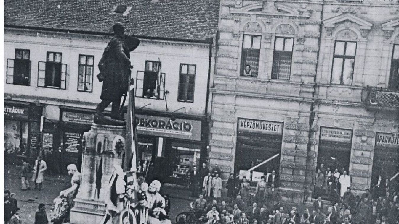 A hét témája: Magyarország az 1956 hőseire emlékezik +videó