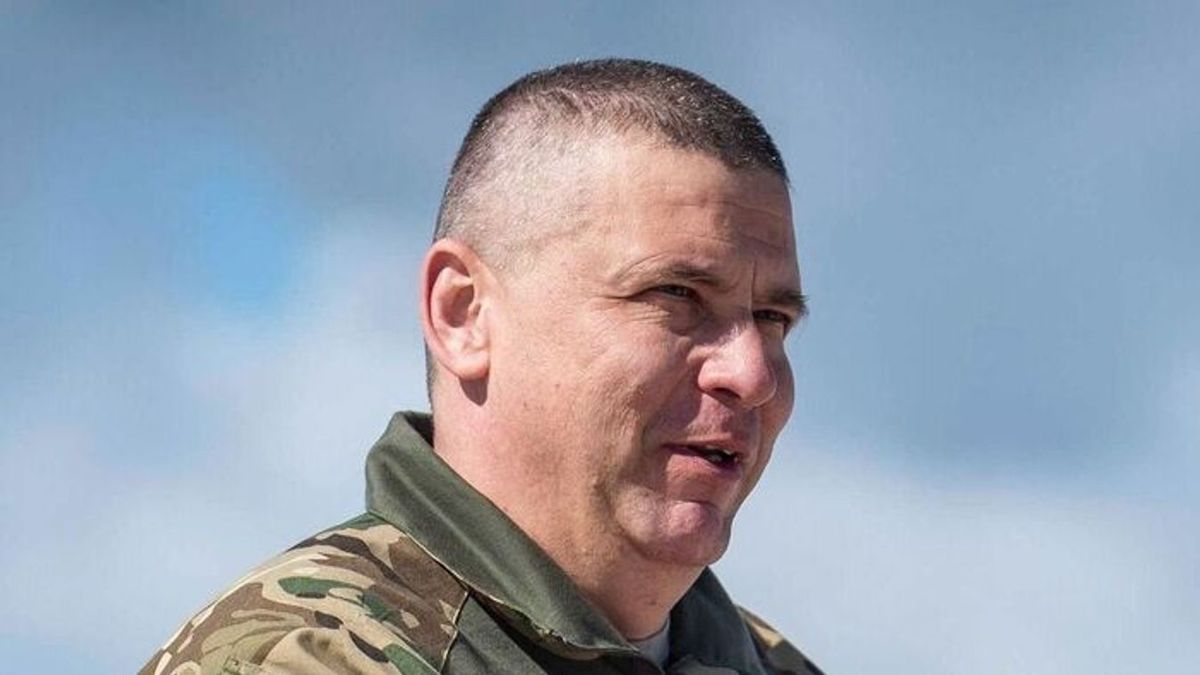 Friss közvélemény-kutatás szerint a magyarok többsége elutasítja Ruszin-Szendi Romulusz nyilvános fegyverhordását Fotó: MTI