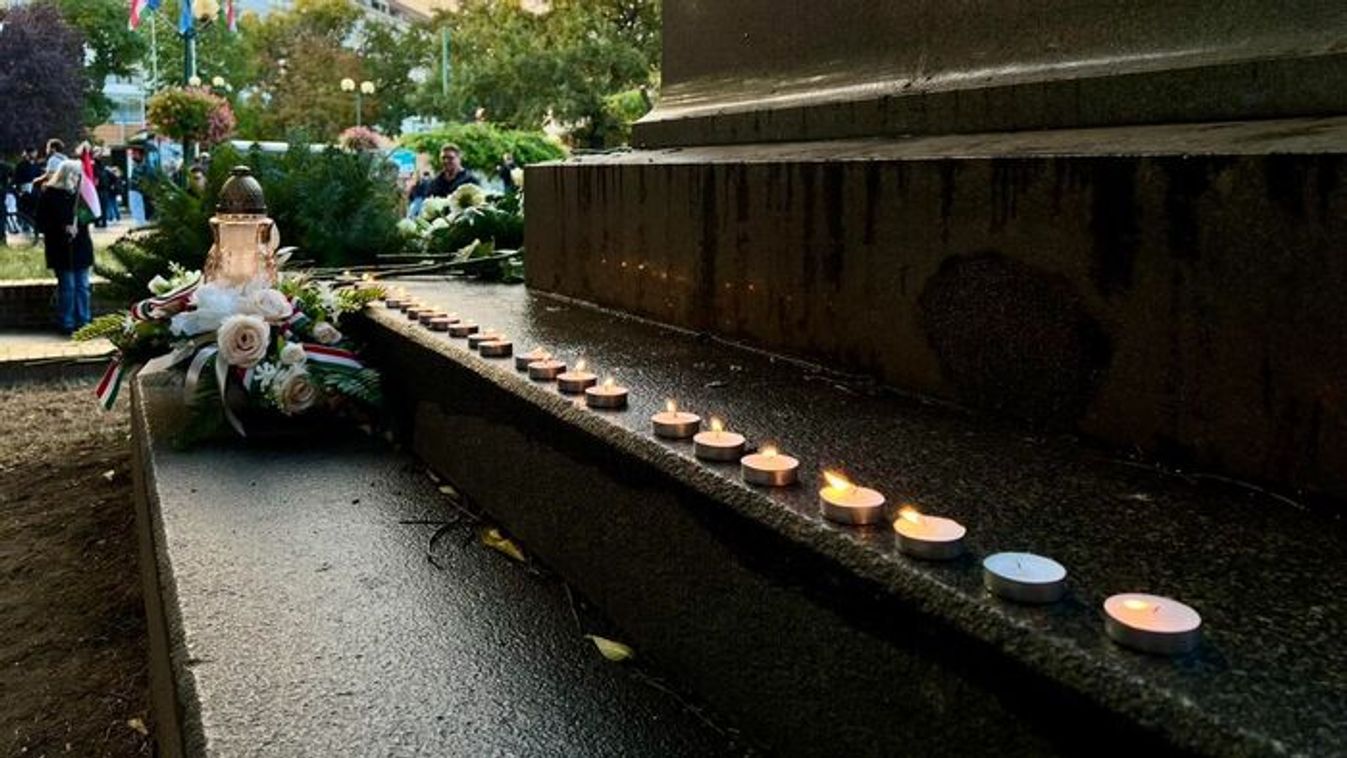 Méltón tisztelegtek a szegedi polgárok a hősök emléke előtt