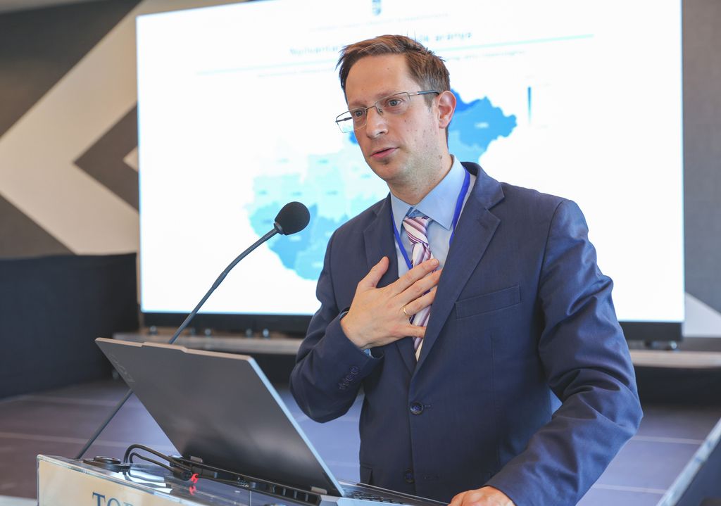 Szeged – 2025.10.16. TOP 100 Magazin bemutatása a Csongrád-Csanádi Kereskedelmi és Iparkamara kiadásában. 
Képen: 
Fotó: Karnok Csaba (KC) – Délmagyarország (DM)