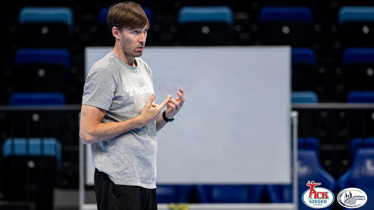 Jonas Källman és Kárpáti Krisztián dirigál a héten a Pick Szeged edzésein. (Fotó: Sólya Eliza)