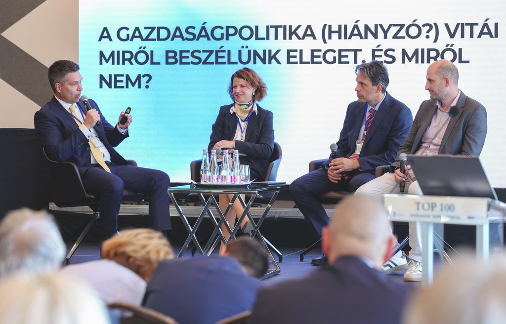 Szeged – 2025.10.16. TOP 100 Magazin bemutatása a Csongrád-Csanádi Kereskedelmi és Iparkamara kiadásában. 
Képen: 
Fotó: Karnok Csaba (KC) – Délmagyarország (DM)