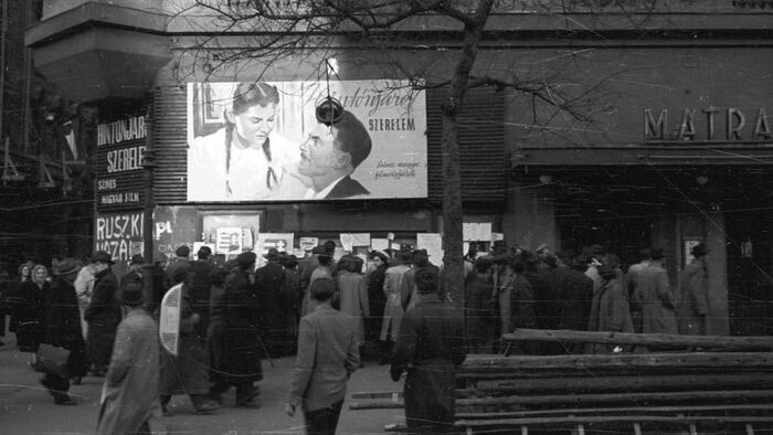 Mozititkok 1956 őszén: Mit vetítettek Szeged forradalmi éjszakáin?