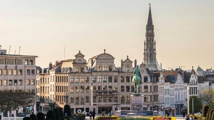 Tisztára mosás a cél? Külföldön dől el az ellenzék sorsa