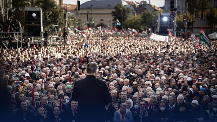 A nyugdíjadóba belerokkannának az idősek