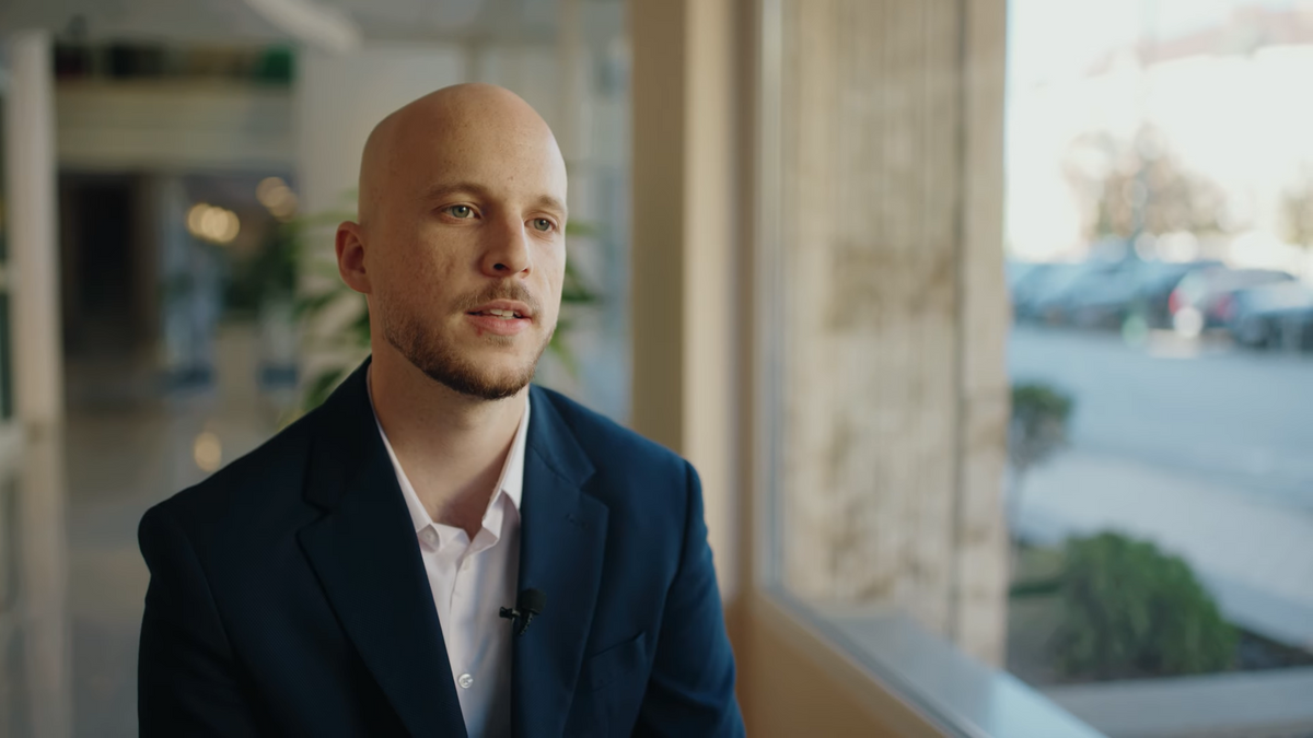 Czirókai Zsombor két éve dolgozik Szegeden, gyorsan otthonra lelt, amiben kollégái is segítettek