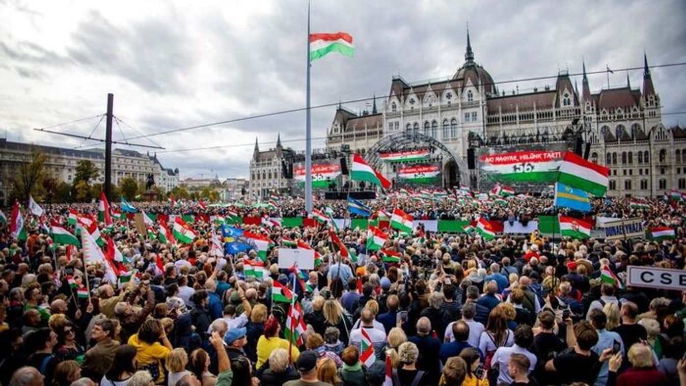 Defenzívában maradt az ellenzék, a jobboldal nyert teret +videó