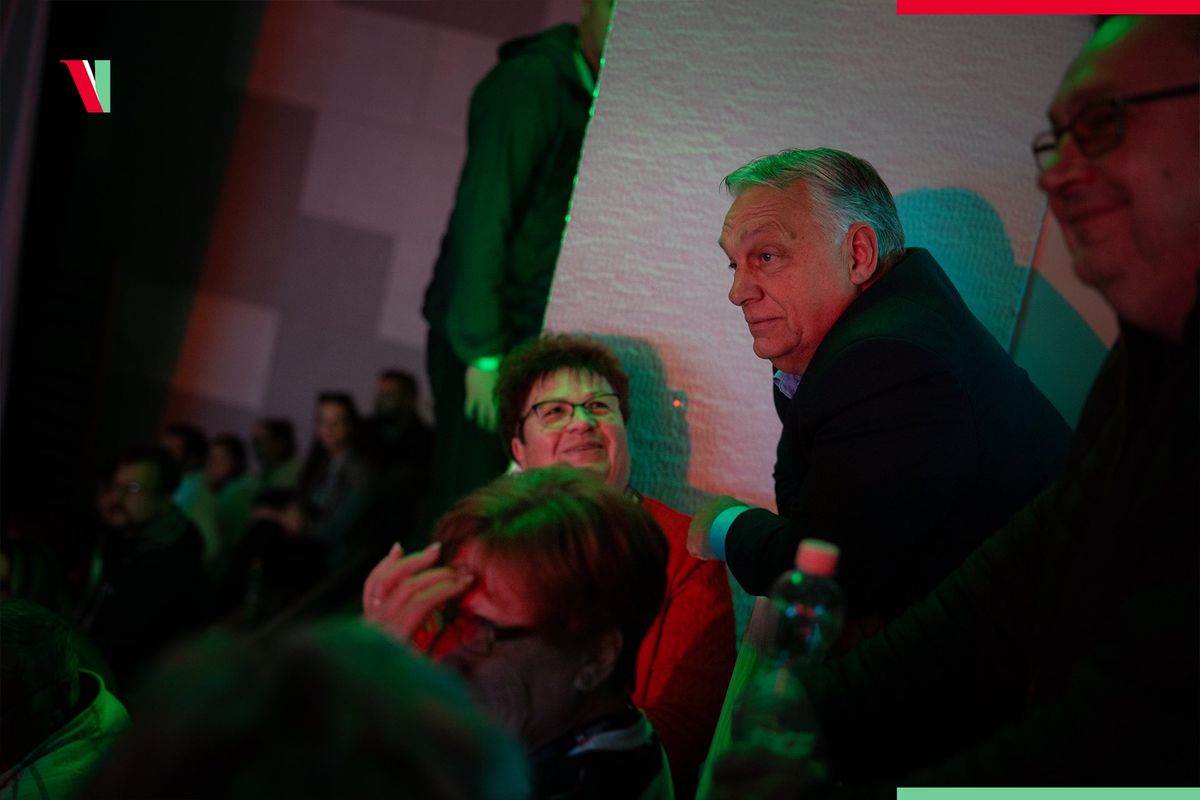 Telt házas a Harcosok Klubja. (Fotó: Orbán Viktor Facebook-oldala)