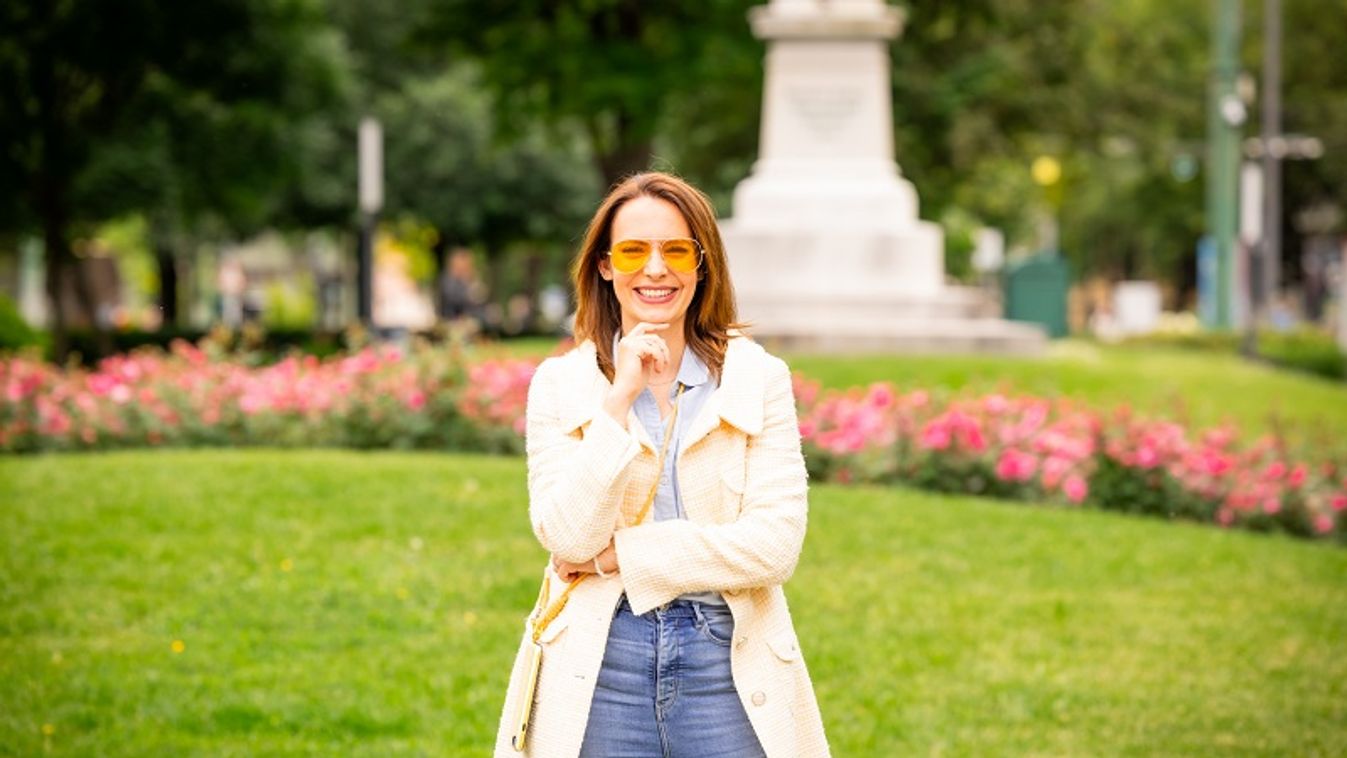 Hazugságokat posztolt egy Tisza Sziget egy ismert szegedi művészről, és a Nobel-díjas kutatóról