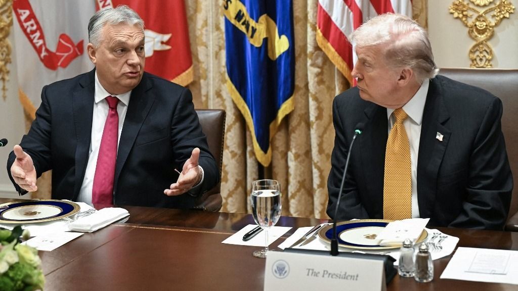 Orbán Viktor és Donald Trump a Fehér Házban. (Fotó: SAUL LOEB / AFP)
