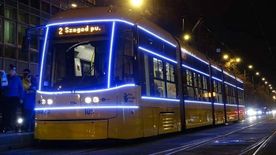 Mutatjuk, mikor indulnak a fényvillamosok Szegeden