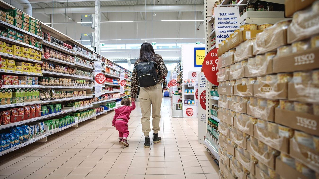 Ezt minden magyar család megérzi: újabb nagy árcsökkentést jelentett be a kormány +videó
