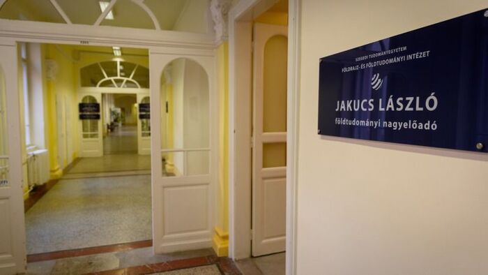 Száz millió forintos beruházást adtak át a Szegedi Tudományegyetemen