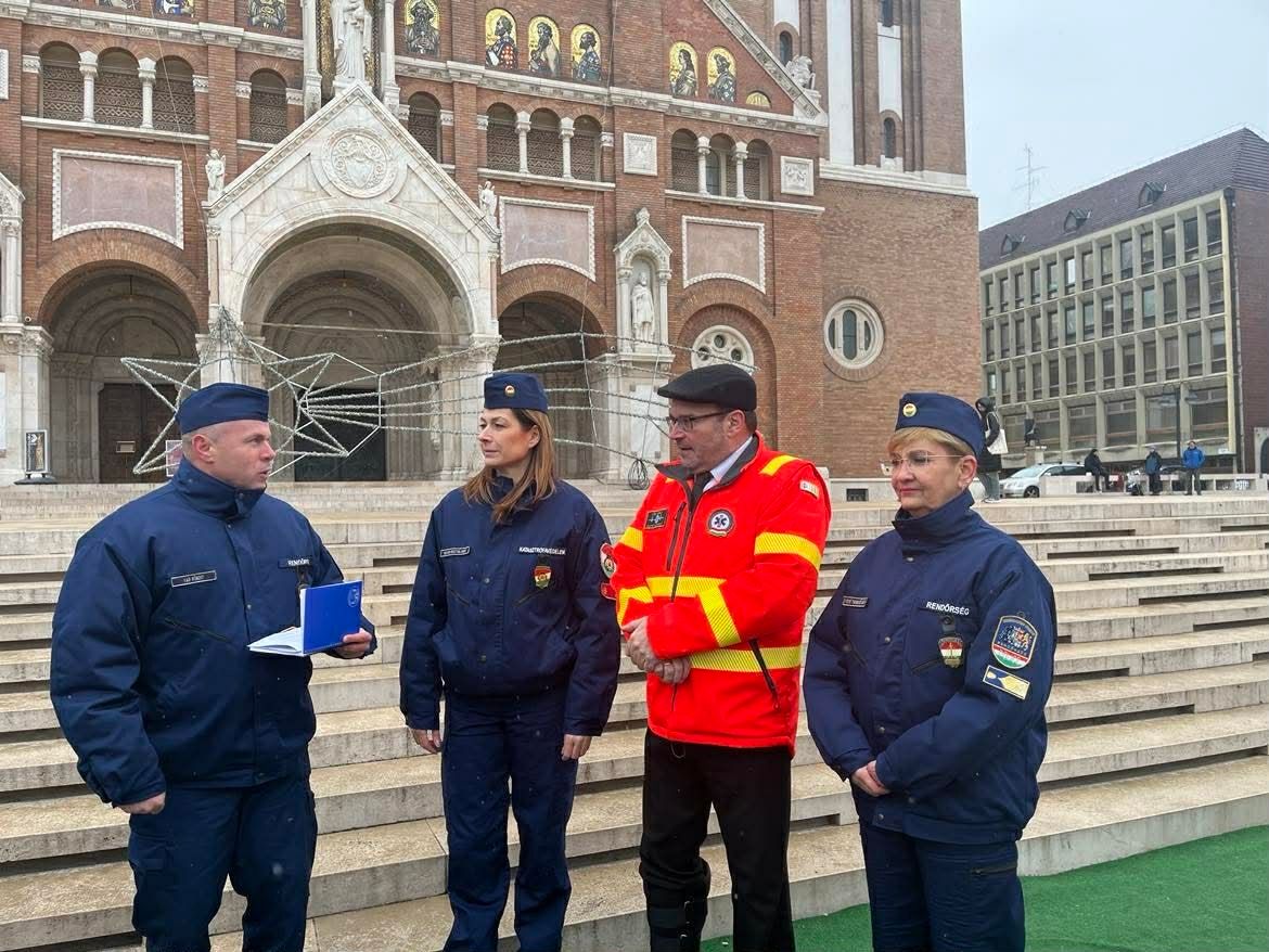 Az ünnepi időszak veszélyeire figyelmeztettek a szakermberek Szegeden