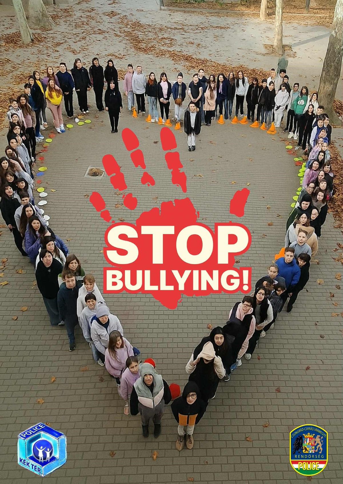 A Szegedi Gedói Általános Iskola flashmobbal hívta fel a figyelmet az iskolai erőszak megelőzésének kritikus fontosságára. (Fotó: Csongrád-Csanád vármegyei rendőrség)