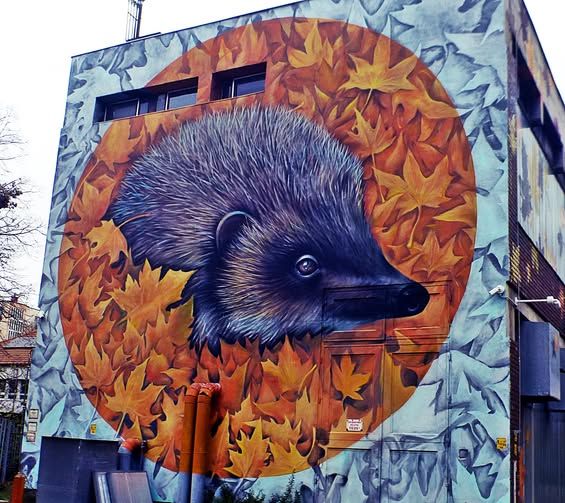 A szegedi Vedres utcai fűtőmű 5 éve bizonyítja, hogy a közösségi művészet időtálló.(Fotó: Szegediek Szegedről Szegedért)