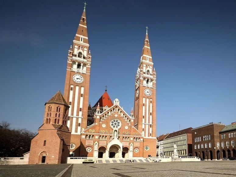 Csütörtöktől a szegedi Dóm és a Dóm tér lesz a 22. nemzeti emlékhely