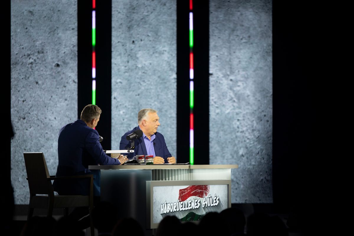 Orbán Viktor szerint meg kell állítani a megnyerhetetlen háború finanszírozását. (Fotó: MTI)